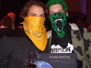 HolK traf bei den Utopia Awards 2008 Benjamin Adrion von Viva Con Agua, den Gewinner des Publikumspreises
